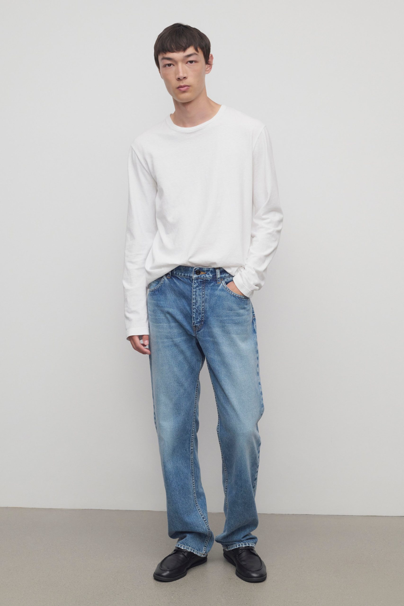 Fred Jean in Cotton - Image 3