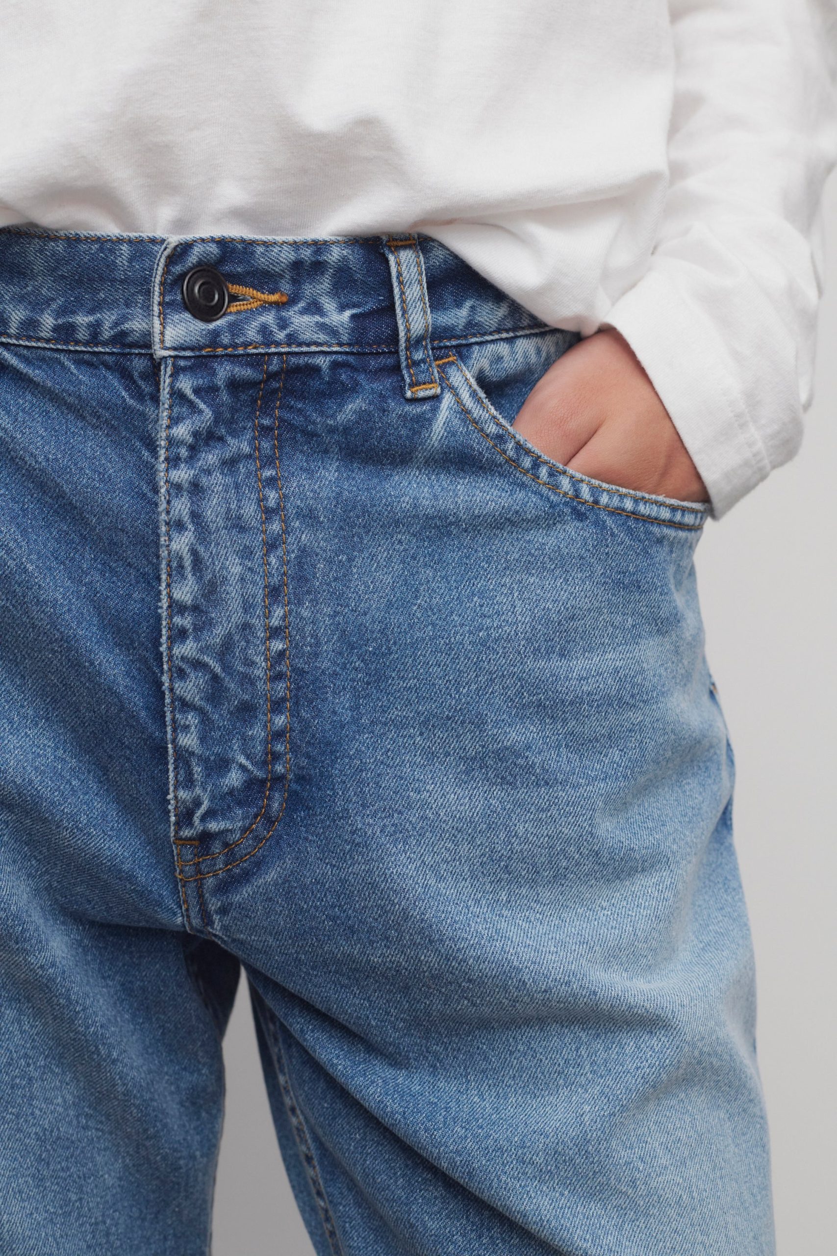 Fred Jean in Cotton - Image 6