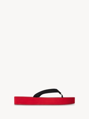 Dune Flatform Sandal in Rubber