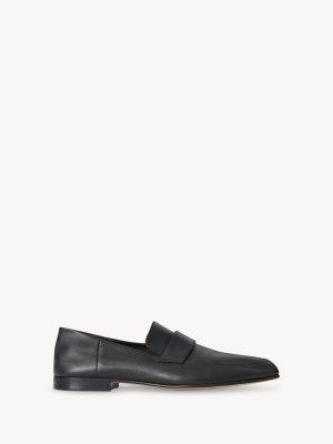 Classic Loafer in Leather